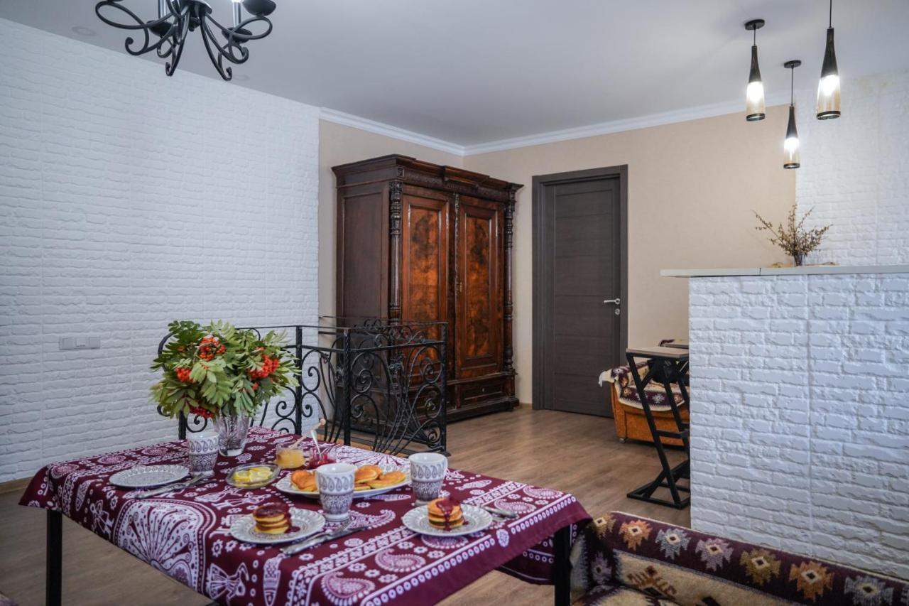 House 54 Otel Kazbegi Dış mekan fotoğraf