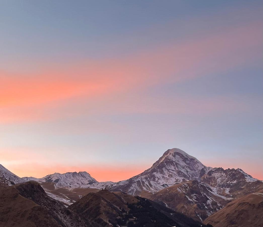 House 54 Otel Kazbegi Dış mekan fotoğraf