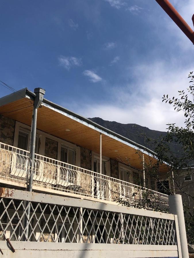 House 54 Otel Kazbegi Dış mekan fotoğraf